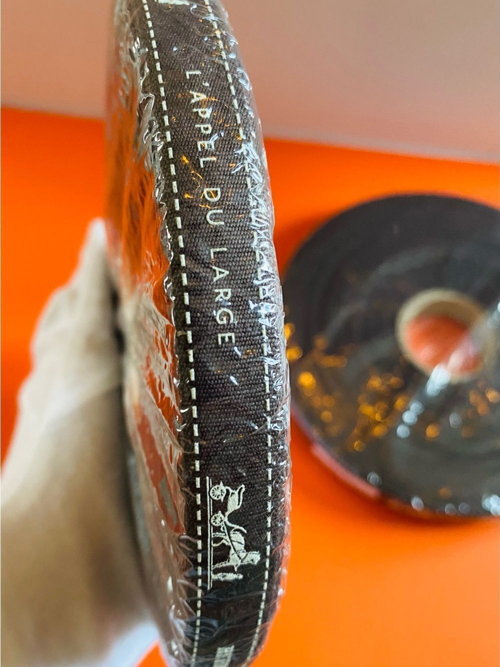 🛍️ Hermes FULL ROLL SEALED Special Edition 2026 Venture Beyond Brown Ribbon - Picture 7 of 9